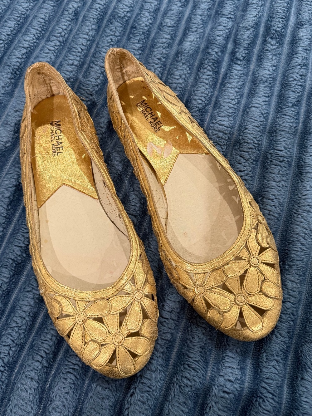 Michael Kors Gold Floral Cutout
Ballet Flats size 11